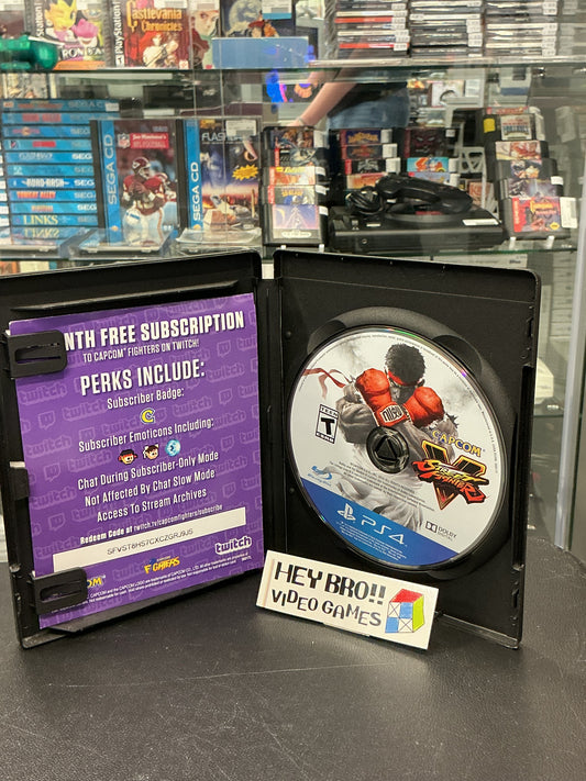 Street Fighter V- PS4 *with insert*