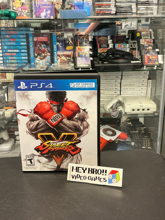 Street Fighter V- PS4 *with insert*